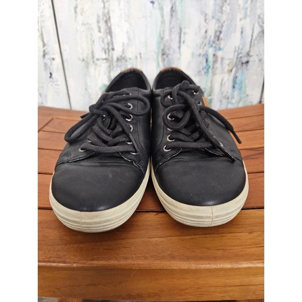 ECCO Soft 7 Sneaker 7 Black Leather Low Top Lace Up Comfort Minimalist Classic